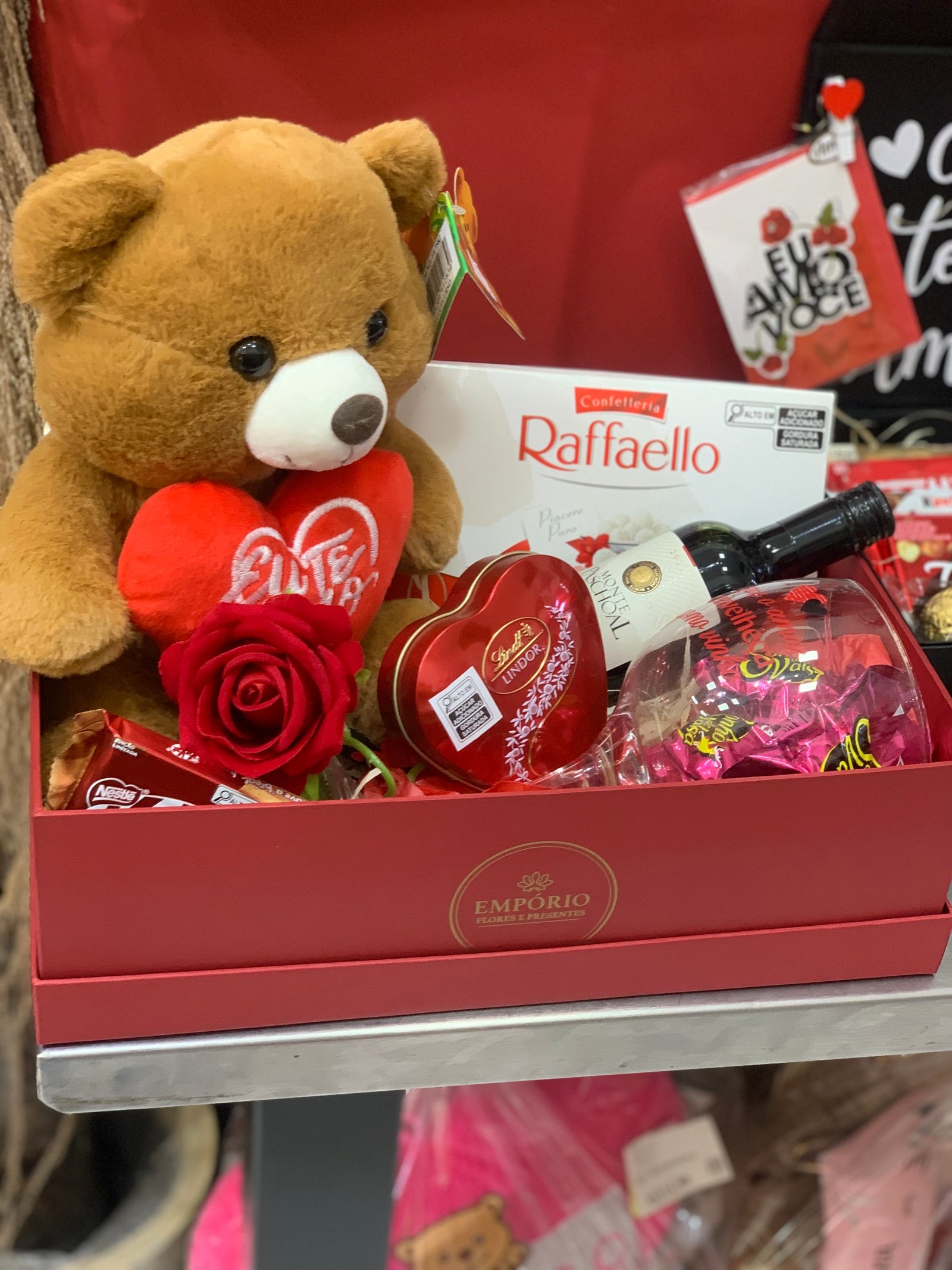 Box luxo com flores nobres do Empório